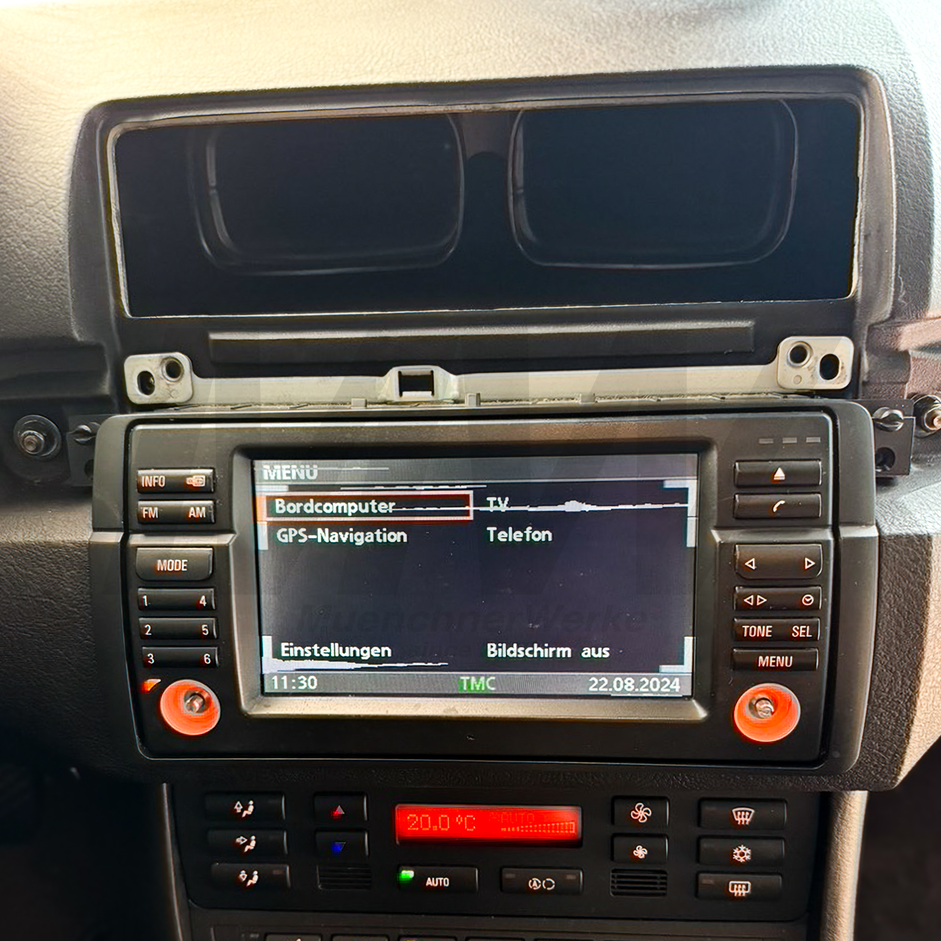 LCD Ersatzdisplay Bordmonitor zentriert passend für BMW E38, E39 u. E46 inkl. M3 u. CSL